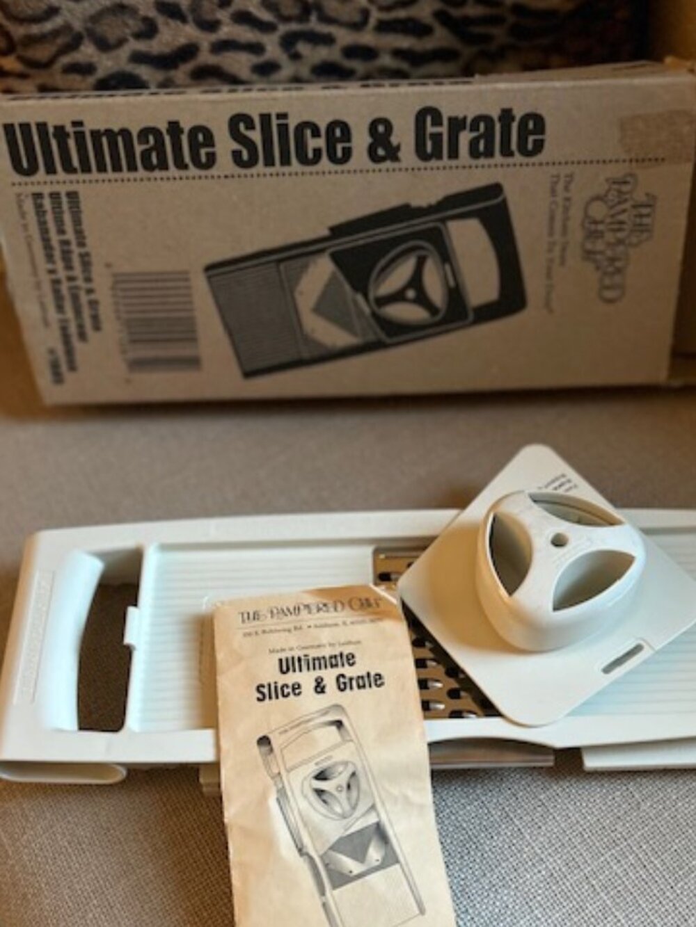 Pampered Chef Ultimate Slice & Grate - NEW - from era of Stranger Things!